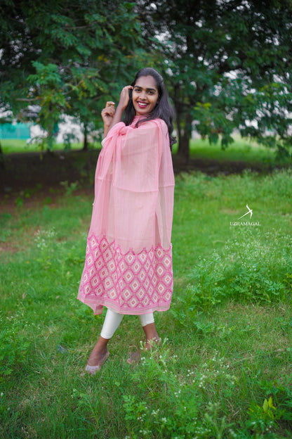 Amara Veil kurti